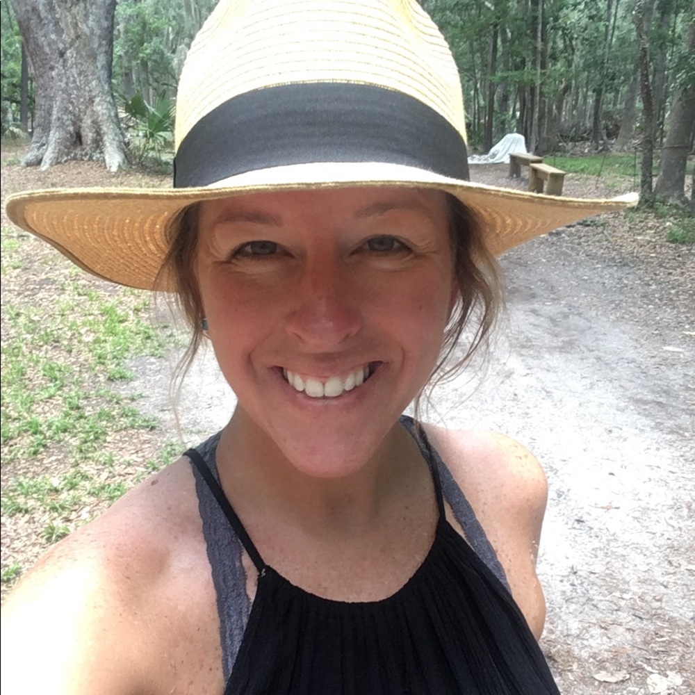 Meet your Posher, Cyndi